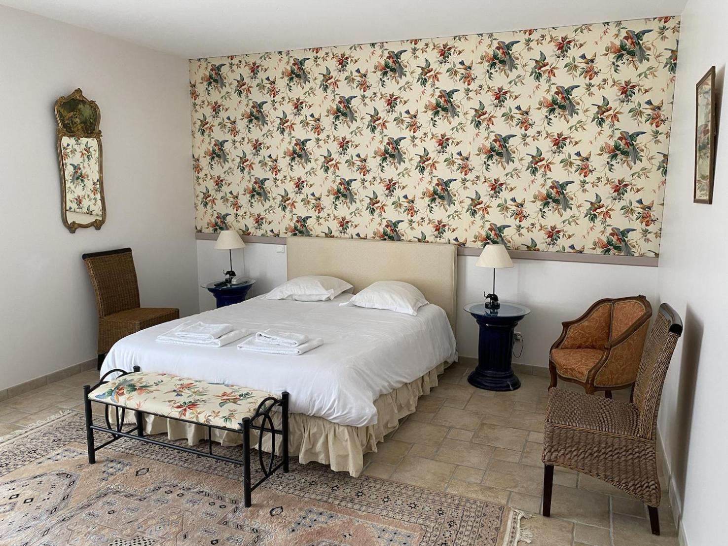 Chateau Du Bois Guibert Bonneval  Room photo